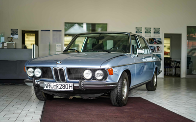 BMW 2500 (E3) Fjord Blue few kilometers from 3rd hand engine conversion to BMW 2800 2.8-liter inline six-cylinder 170 hp (1969)