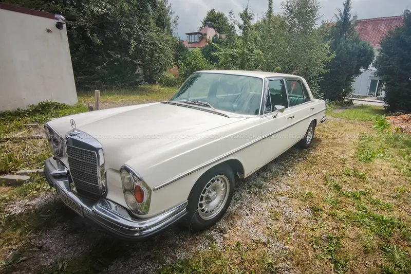 Mercedes-Benz 300 SEL