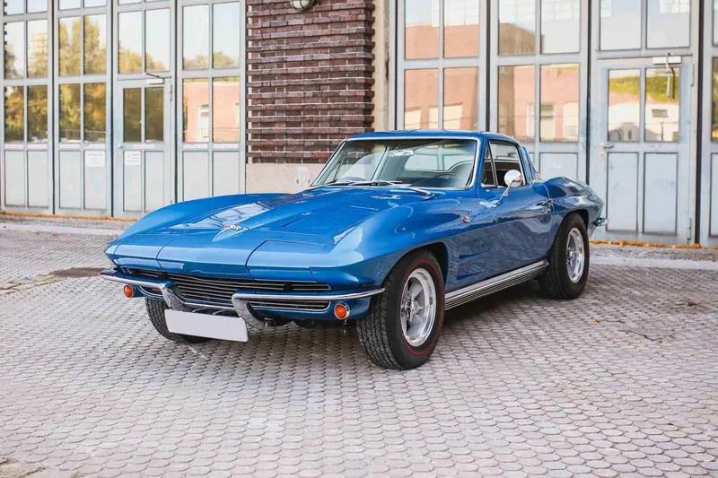 Chevrolet Corvette C2 Stingray 5.3 Matching Numbers traumhafter Zustand 18t mi (1964)