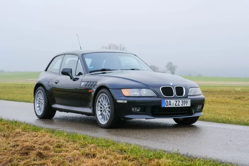 BMW Z3 2.8 Coupé (1999) with extensive optional extras, well-maintained original condition, full service history