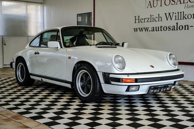 Porsche 911 G-Model 3.2 l Carrera 2nd hand in Alpine White sunroof Radio German first delivery H license plate (1987)