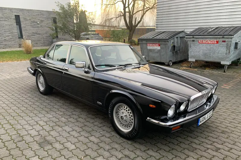 Jaguar XJ12 (1991)