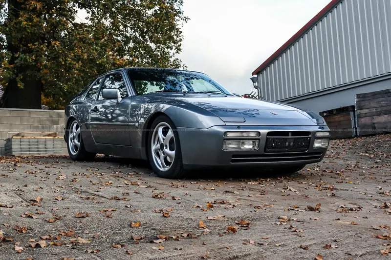 Porsche 944 S2 Coupé mit Targadach aus 3. Hand Gutachten Note 2 Sport-Features (1989)