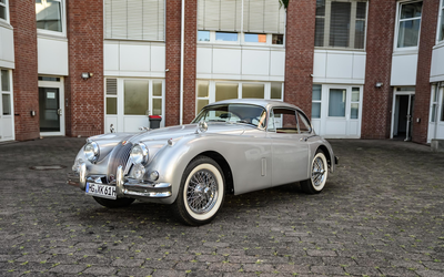 Jaguar XK 150 FHC completely restored in very good overall condition, conversion to 5-speed gearbox (1961)