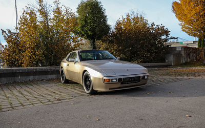 Porsche 944 (1985), seit 1998 im derzeitigen Besitz, komplett neu lackiert, regelmäßig gewartet