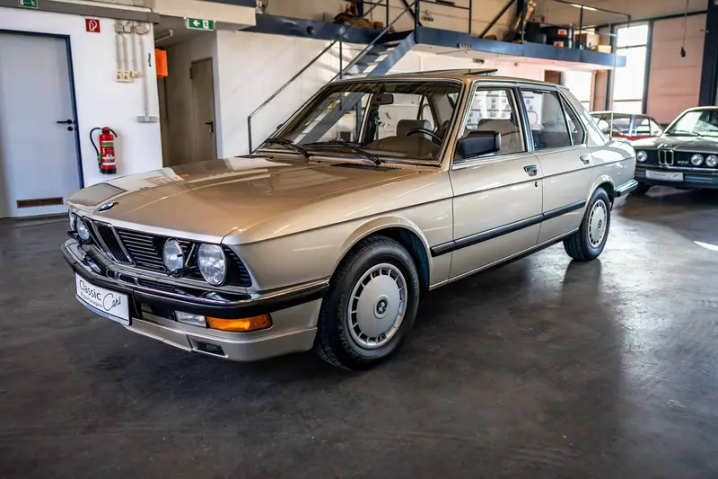 BMW E28 525 ETA nur 56.220 km 2. Hand sehr guter Zustand (1986)