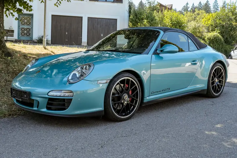 Porsche 997.2 Carrera 4 GTS Cabriolet (2011) in seltener Farbgebung, geringe Laufleistung, Service immer bei Porsche