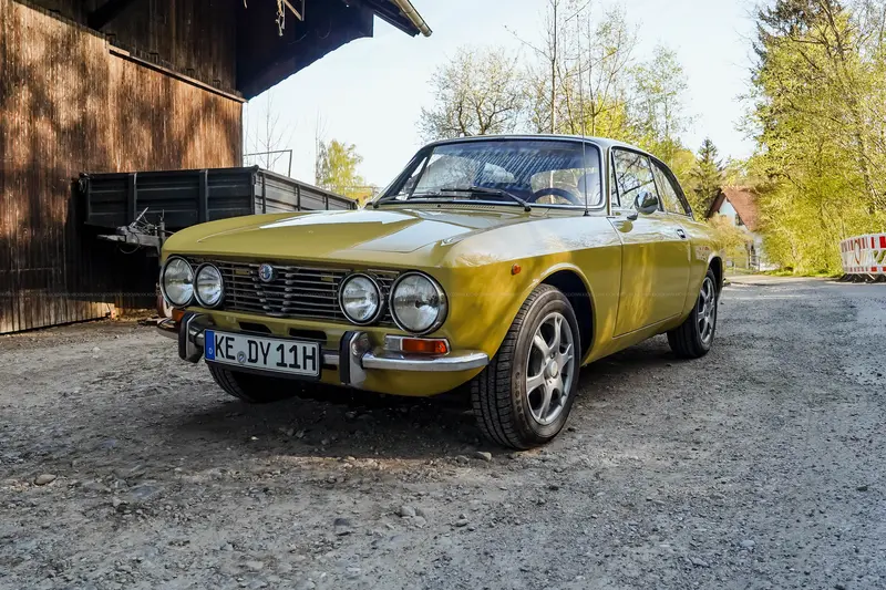 Alfa Romeo 2000 GT Veloce (1976), 1. Hand, umfassend restauriert, mit Gutachten, geringe Laufleistung