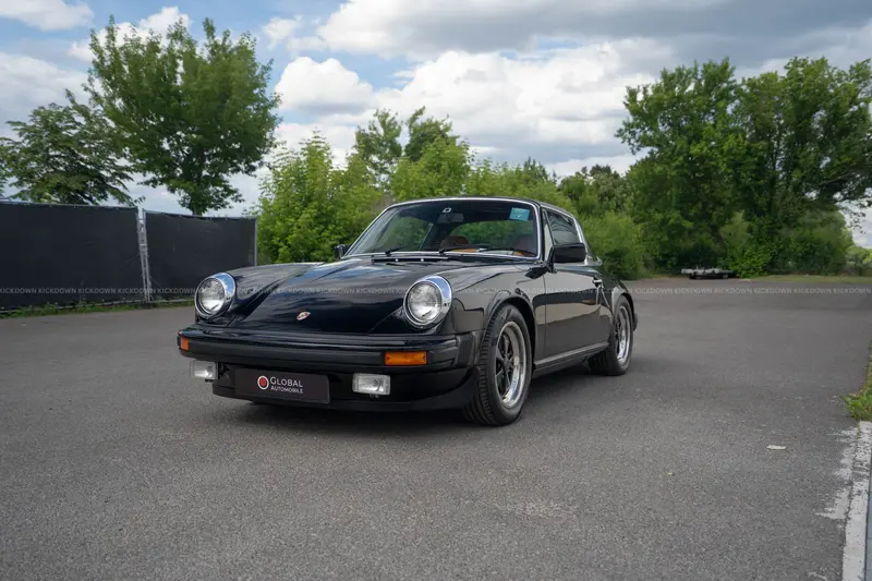 Porsche 911 S Targa 2.7 (1977), Innenraum vollständig restauriert, gepflegter Zustand