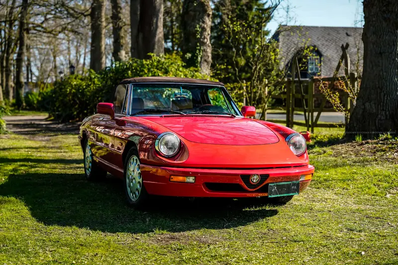 Alfa Romeo Spider 2.0i (1989) mit H-Kennzeichen, sehr gepflegt, mit Hardtop