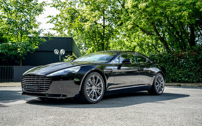 Aston Martin Rapide S Unfallfrei Lückenloses Scheckheft 7.000 € Investitionen Jährliche Wartung à 3.000 € V12-Motor mit 560 PS Neue Bremsanlage (2016)