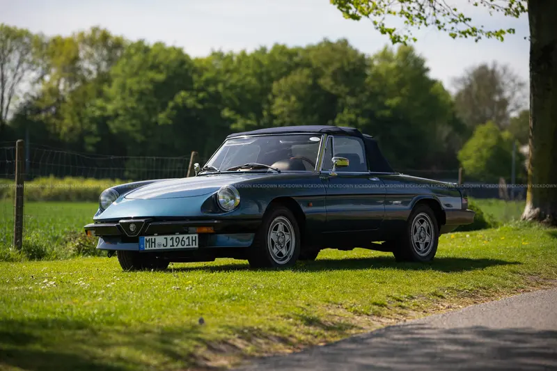 Alfa Romeo Spider 2.0 (1987), body completely rebuilt, cylinder head gasket and valves replaced, serviced in 2025, in very good condition