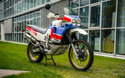 Honda XRV 650 Africa Twin RD03 2nd hand 3.800 € invested carburetor revised (1988)