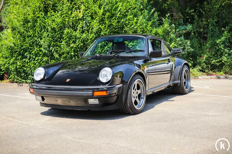 Porsche 911 930 Turbo Coupe German first delivery Turbo seats Checkbook (1985)