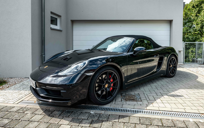 Porsche Boxster 718 GTS 4.0 aus 1.Hand lückenloses Scheckheft Laufleistung nur 2.899 Km (2023)