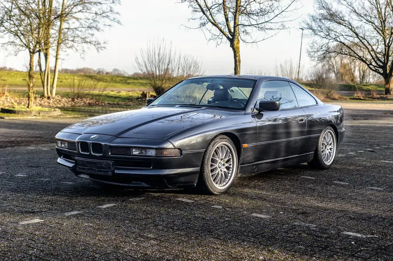 BMW E31 850Ci V12 engine Accident-free M sports suspension H license plate New ignition system Seat heating Cruise control German first delivery (1992)