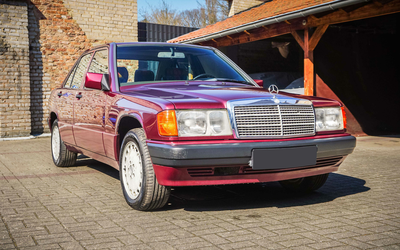 Mercedes-Benz W201 190E 1.8 Avantgarde rosso (1992)