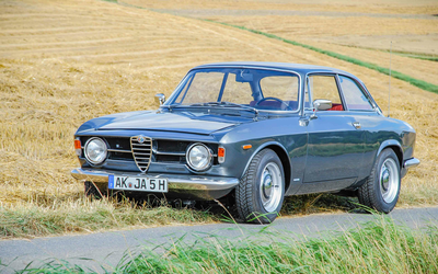 Alfa Romeo 1300 GT Junior 2. Hand, perfekter Zustand, vollst. restauriert, Motorneuaufbau auf 2000 (1967)