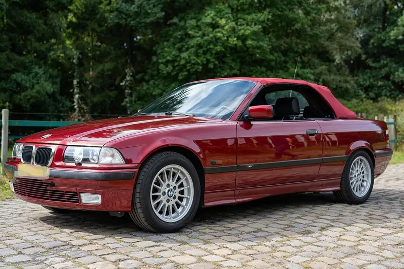 BMW 325i Carbrio (1994)