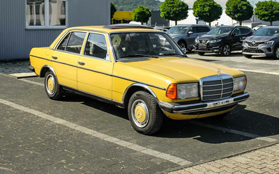 Mercedes-Benz W123 200 Teilrestauriert Schiebedach (1980)