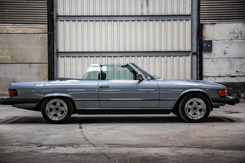Mercedes-Benz R107 450 SLC Niko-Michael Coachworks Cabrio Umbau 1/1 nur 17.500 mi Viersitzer (1980)