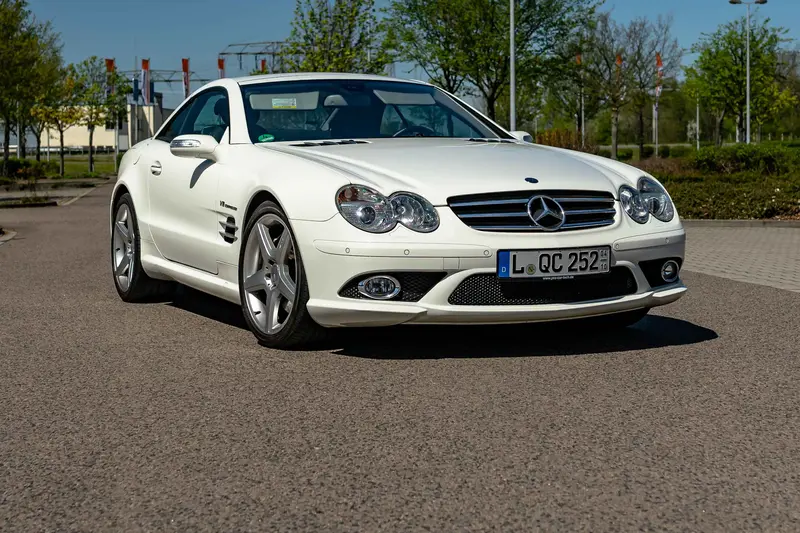Mercedes-Benz R230 SL 55 AMG V8 Kompressor nur 34.400 km Laufleistung lückenloses Scheckheft (2006)