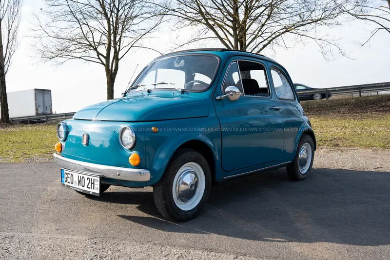 Fiat Nuova 500 L (1970) mit Classic Analytics Note 2-, Scheckheft, sehr schöne Farbkombination