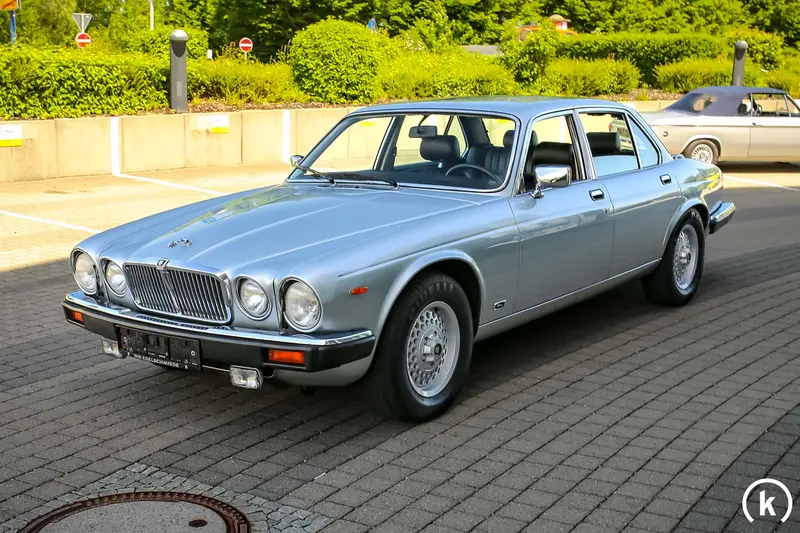 Jaguar XJ 5.3 V12 Becker radio electric windows very good condition (1993)