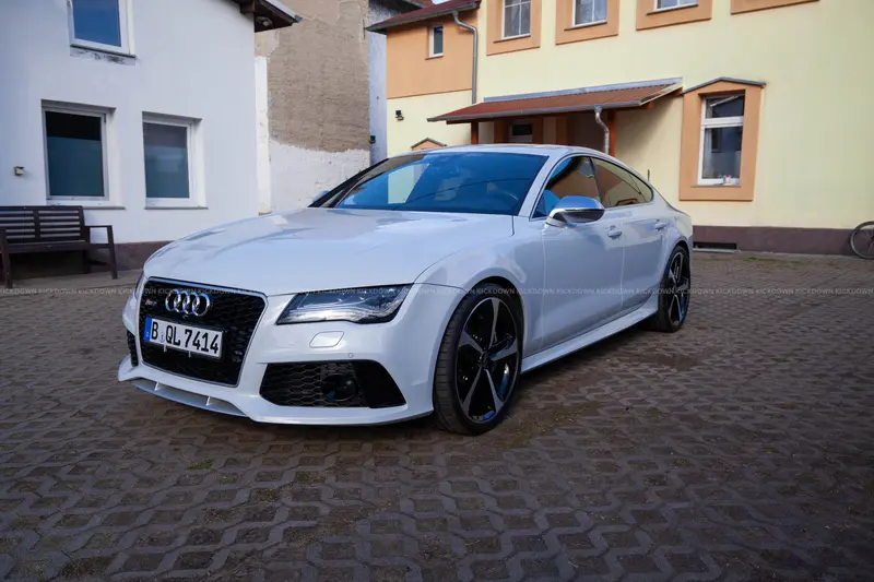 Audi RS7 (2014) mit Carbonpaket, Capristo-Abgasanlage, sehr guter Zustand, neue Reifen