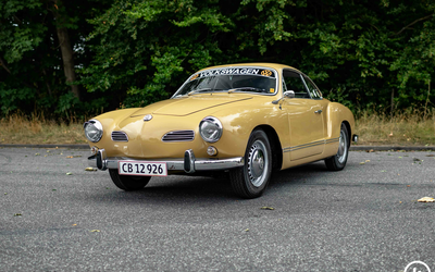 Volkswagen Karmann Ghia restored by a collector (1970)