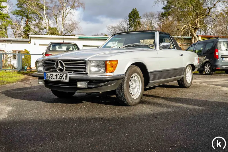 Mercedes-Benz R107 380 SL electric windows leather seats CarFax (1982)
