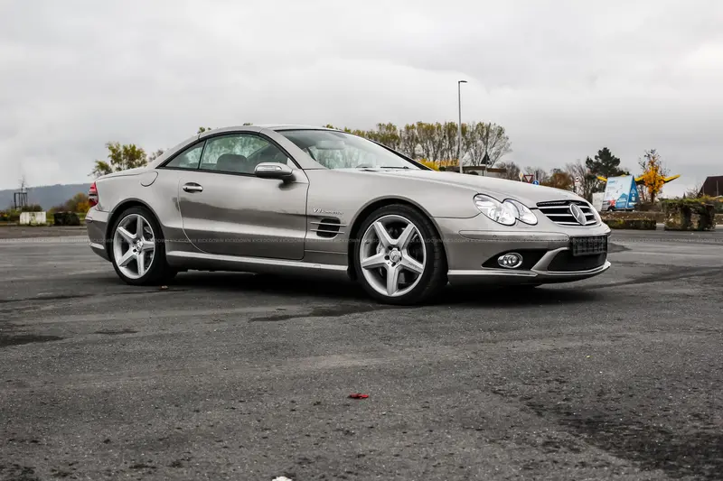 Mercedes Benz R230 SL 55 AMG Cabrio V8-Motor Schönwetterfahrzeug mit Scheckheft (2006)