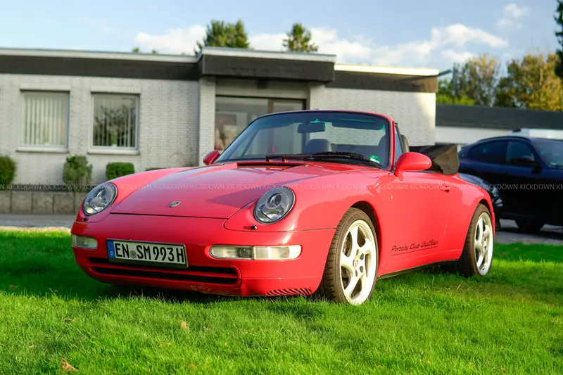 Porsche 911 993 Carrera Cabriolet (1995), manual transmission, classic color combination, appraisal grade 2
