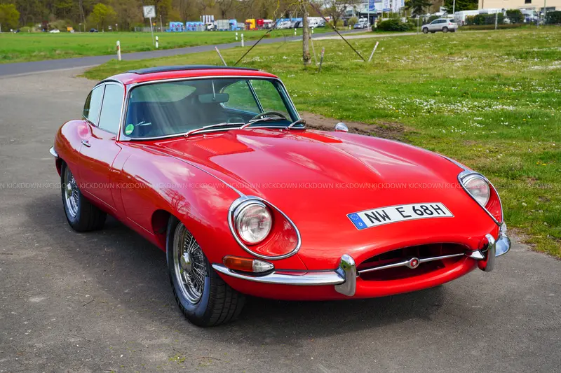 Jaguar E-Type 4.2 Coupé (1968), aufwändig restauriert mit neu aufgebautem Hochleistungs-Motor, Classic Data Note 1-, frischer Service