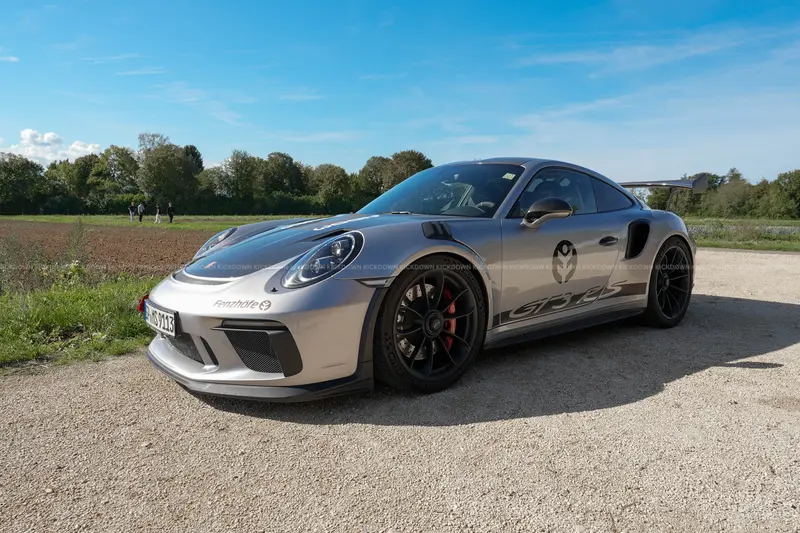 Porsche 911 GT3 RS Weissach