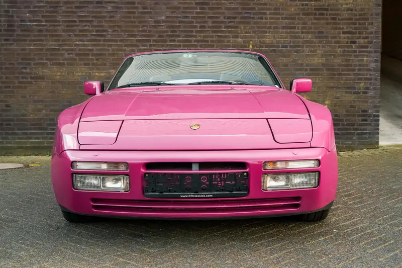 Porsche 944 S2 Cabriolet Rubystone Red Dt. Erstauslieferung (1991)