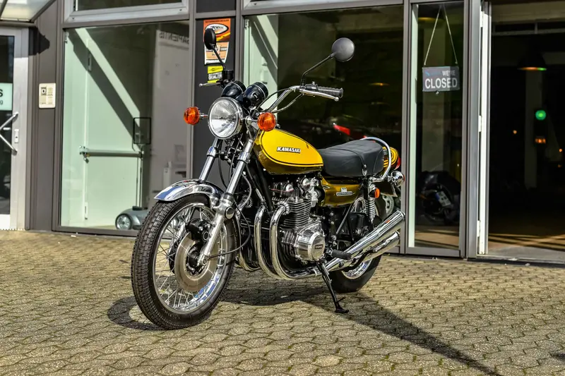 Kawasaki Z 1 900 complete rebuild with 0 km mileage from 2nd hand unique condition (1973)