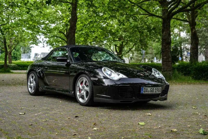 Porsche 996 Carrera 4S Cabriolet 2nd hand Complete checkbook Accident-free only 82,538 km Cruise control Seat heating German first delivery (2003)