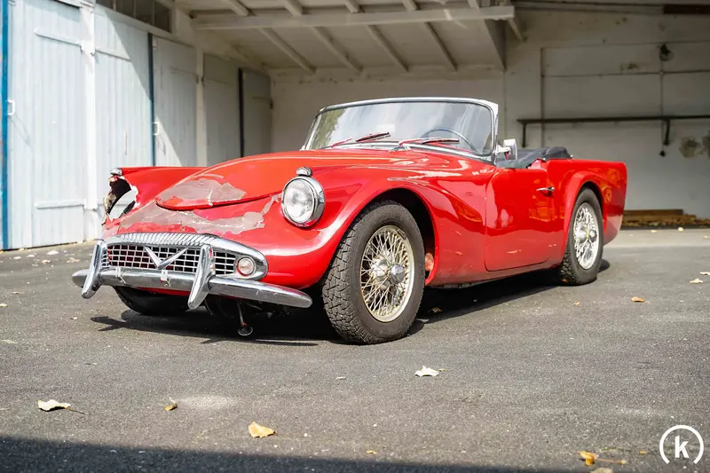 Jaguar Daimler SP250 aus 2. Hand mit Frontschaden exzellenter Restzustand (1961)