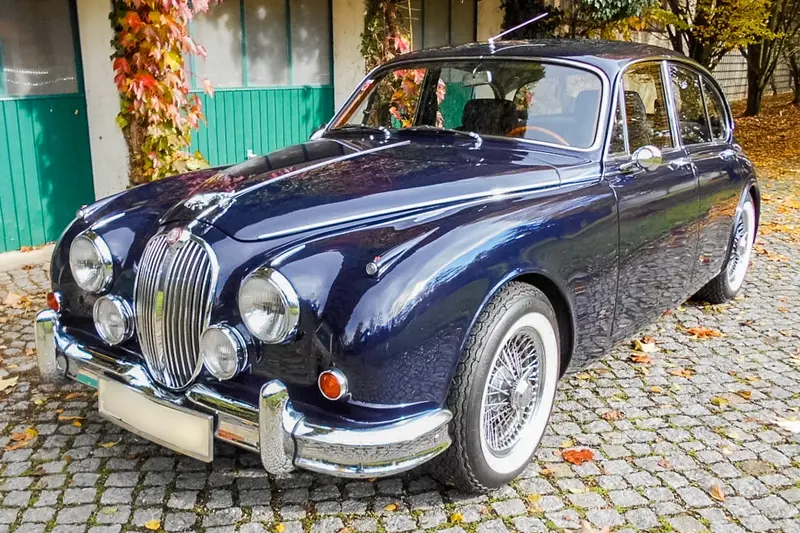 Jaguar MK II 3.8 L. teilrestauriert Recaro Sitzheizung Servo Klima 5-Gang (1967)