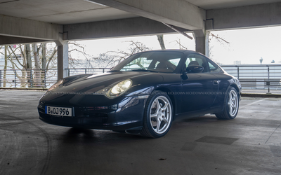 Porsche 911 996 Carrera 4 (2002), manual transmission, first registered in Germany, full service history