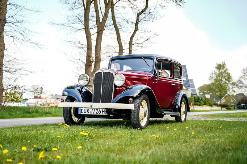 Chevrolet Standard (1933), extensively restored, Classic Data Note 1-, with TÜV & H license plate