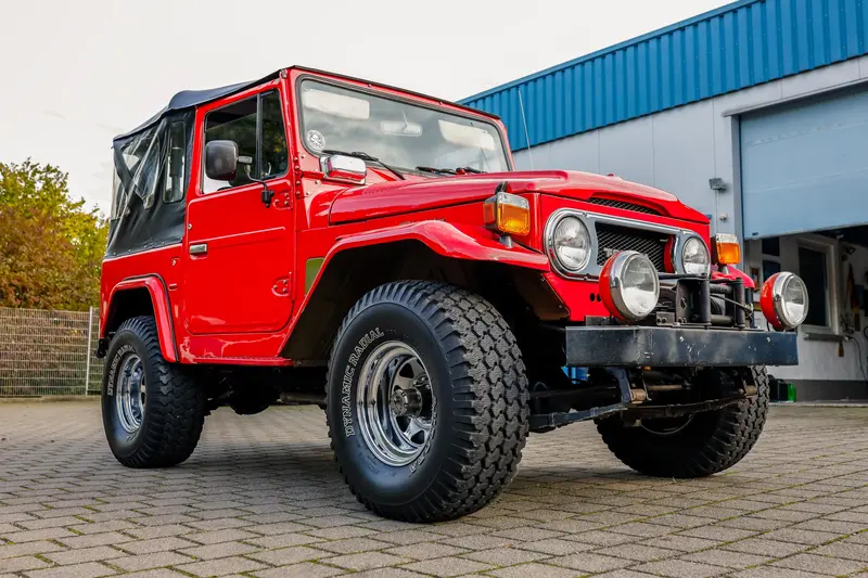 Toyota Land Cruiser BJ40 mit nur 7900km und Wertgutachten aus 2021 mit der Note 2 (1979)