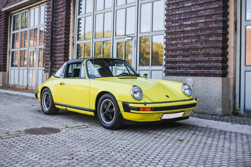 Porsche 911 Carrera 2.7 MFI Targa Rarität 210PS 1/187 in 1974 (1974)