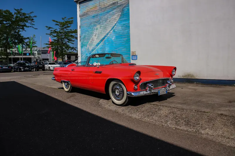 Ford Thunderbird Continental (1956), 25.000€ Investitionen, Nachvollziehbarer Kilometerstand