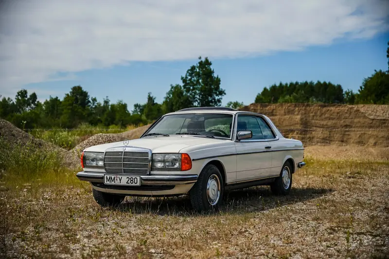 Mercedes-Benz 280 CE C123 (1981), 1. Hand, Originalzustand, 25.325 km