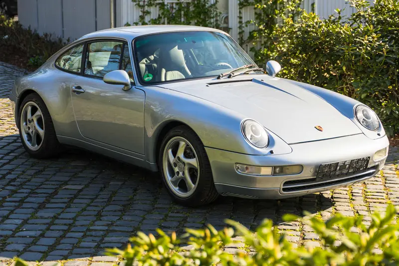 Porsche 911 993 C2 Schalter Polarissilber Historie Schiebedach (1995)