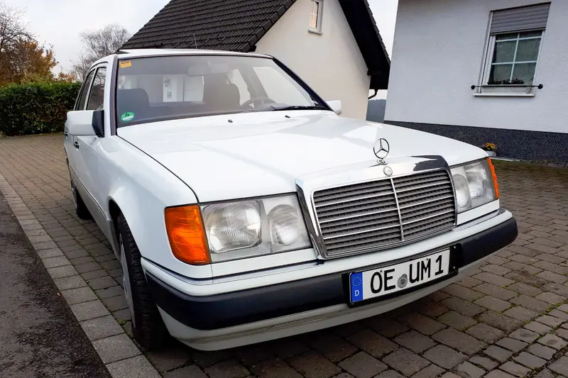 Mercedes-Benz 230 E W124 (1991)
