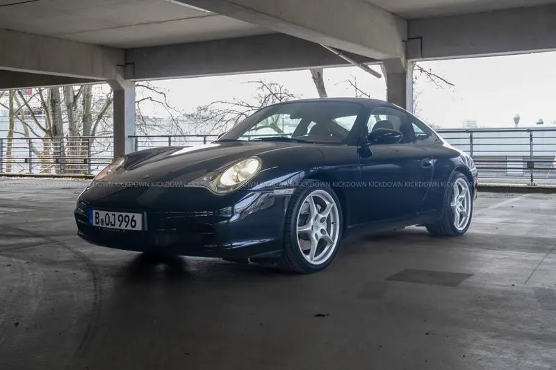 Porsche 911 996 Carrera 4 (2002), Handschalter, deutsche Erstauslieferung, Scheckheft