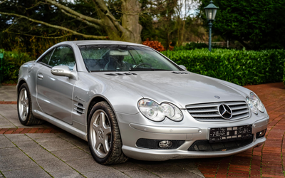 Mercedes-Benz R230 SL 55 AMG Aus 1. Hand Lückenloses Scheckheft Unfallfrei Nur 38.072 km V8-Motor Mit 500 PS Deutsche Erstauslieferung (2002)